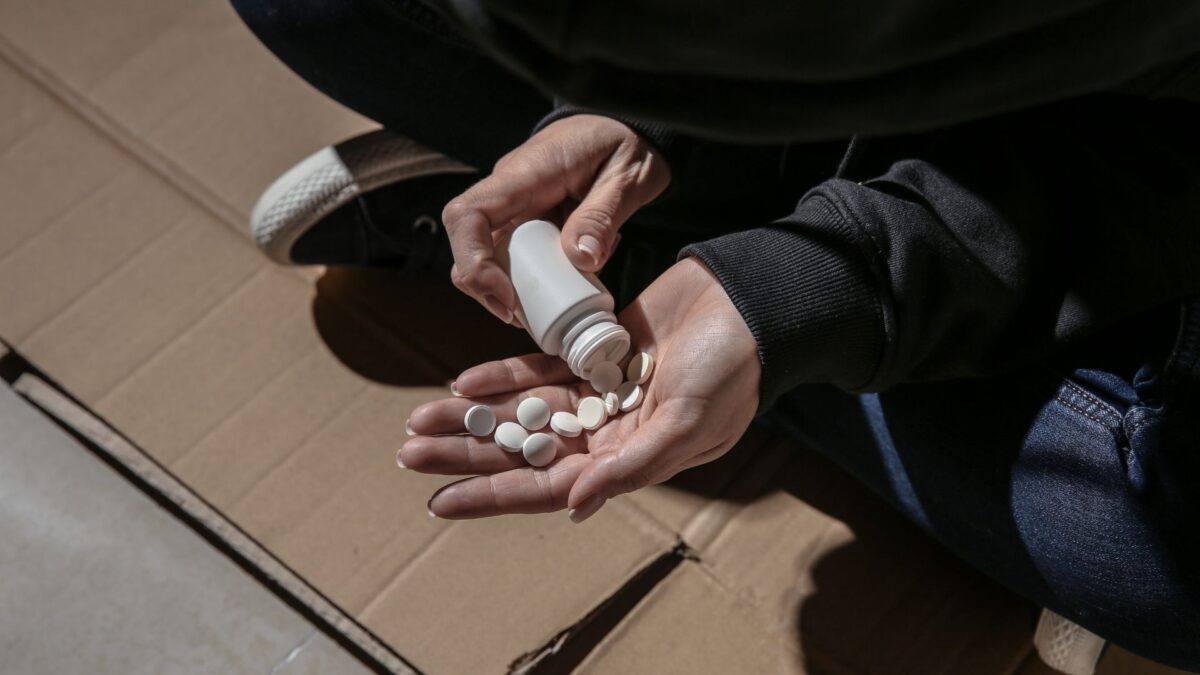 Benzodiazepine Withdrawal Why Self-Detox Can Be Risky